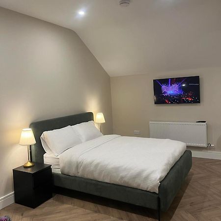 דבלין Attic Room In Citywest מראה חיצוני תמונה